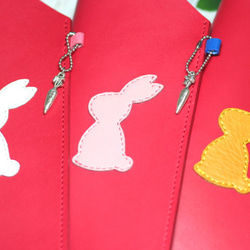 めがねケース・本革・赤・ウサギ・牛革・白・ピンク・黄色・還暦祝い・うさぎ 8枚目の画像