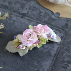 ピンクの薔薇と刺繍のお花のバレッタ　髪飾り　バレッタ 　ブルー　入学式　卒業式　結婚式　フォーマル　お出掛け　浴衣　バラ 3枚目の画像