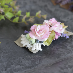 ピンクの薔薇と刺繍のお花のバレッタ　髪飾り　バレッタ 　ブルー　入学式　卒業式　結婚式　フォーマル　お出掛け　浴衣　バラ 1枚目の画像