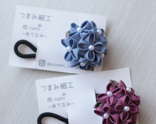 つまみ細工 紫陽花♡ベビーヘアクリップ　ヘアゴム つまみ細工〉紫陽花のヘアゴム(水色と白) | iichi 日々の暮らし