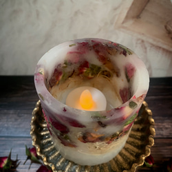 薔薇のキャンドルホルダー　ランタン　LEDライト付き　カルダモンローズの香り付き 4枚目の画像
