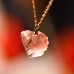【065罌粟系列】粉紅色螢石礦物寶石項鍊天然石材配件 第4張的照片