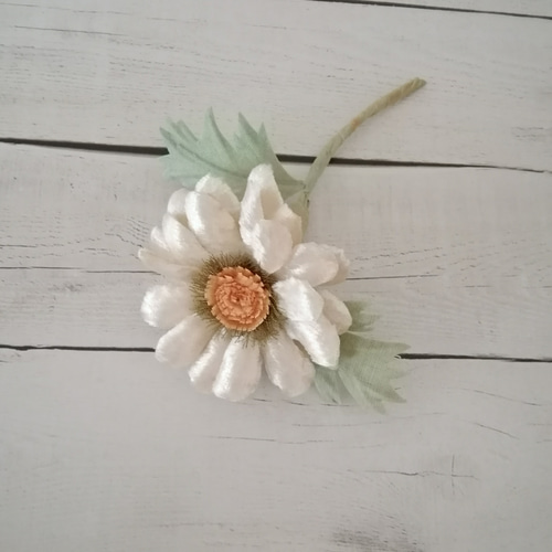 * vintage flower ❀ * シックな布花の コサージュ vintage flower ❀ * シックな布花の コサージュ
