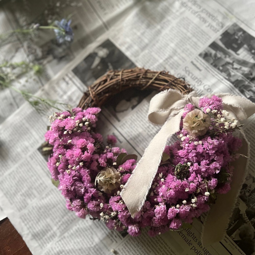 ドライフラワーリース　ハーフリース　スターチス　ピンク　インテリア ドライフラワーリースハーフリーススターチスピンクインテリア