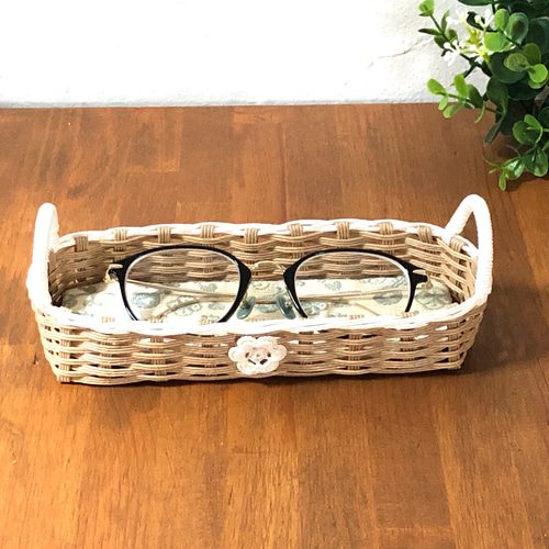 眼鏡トレイ カゴ 小物入れ クラフトバンド 刺繍 レースモチーフ メガネ