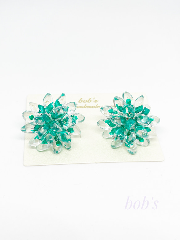 crystal  emerald green pierce/earring＊about medium 4枚目の画像