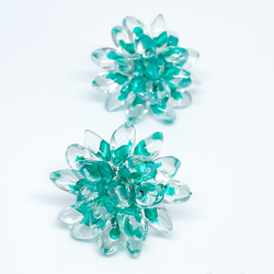 crystal  emerald green pierce/earring＊about medium 2枚目の画像