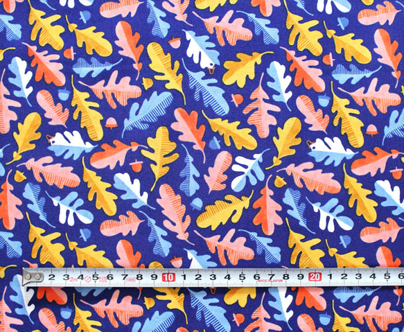 カットクロス Windham Fabrics Sweet Oak 51307-1 Oak Leaf Navy 3枚目の画像