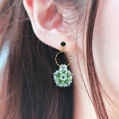 20％オフ】スワロフスキービーズ ラウンドモチーフ ネックレス＆ピアス