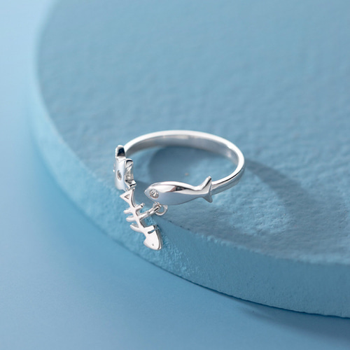 入荷中 かわいい シルバー925 ネコ silver925 リング 指輪 魚 アクセサリー