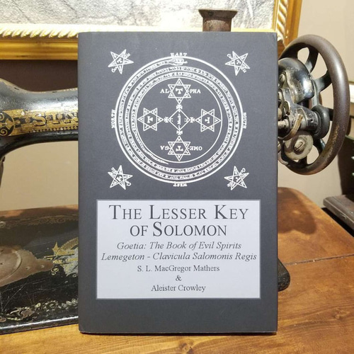 GOETIA ALEISTER CROWLEY 貴重本