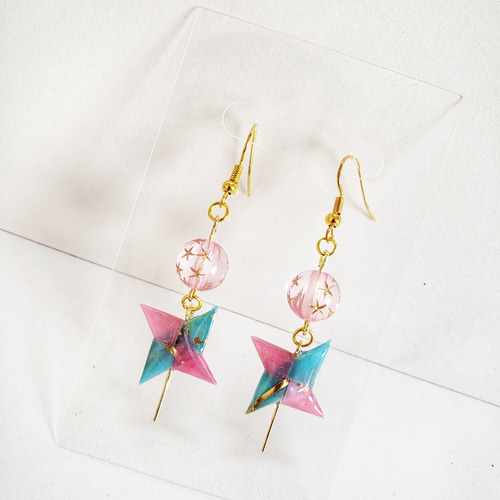 ゆらゆら揺れる～* 手裏剣ピアス 和風 ピンク 水色 ピアス（フック  