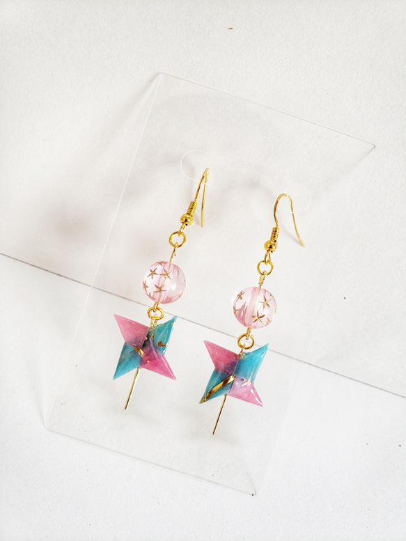 ゆらゆら揺れる～* 手裏剣ピアス 和風 ピンク 水色 ピアス（フック 