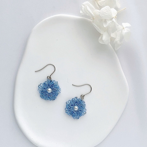 アイスブルー小花ピアス タティングレース イヤリング ピアス（フック