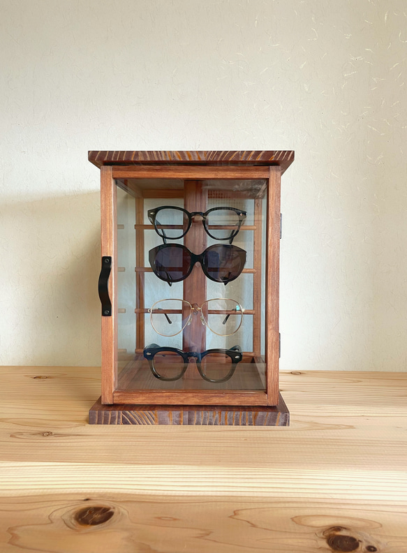 メガネスタンド　ガラス製　サングラススタンド　メガネケース木製　ガラスケース 3枚目の画像
