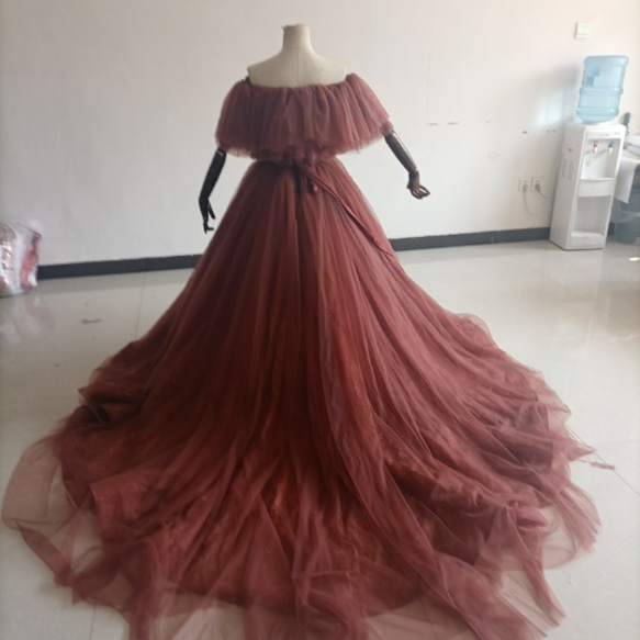 柔らかく重ねたチュールスカートドレス テラコッタ色 オフショル 二次会 6枚目の画像