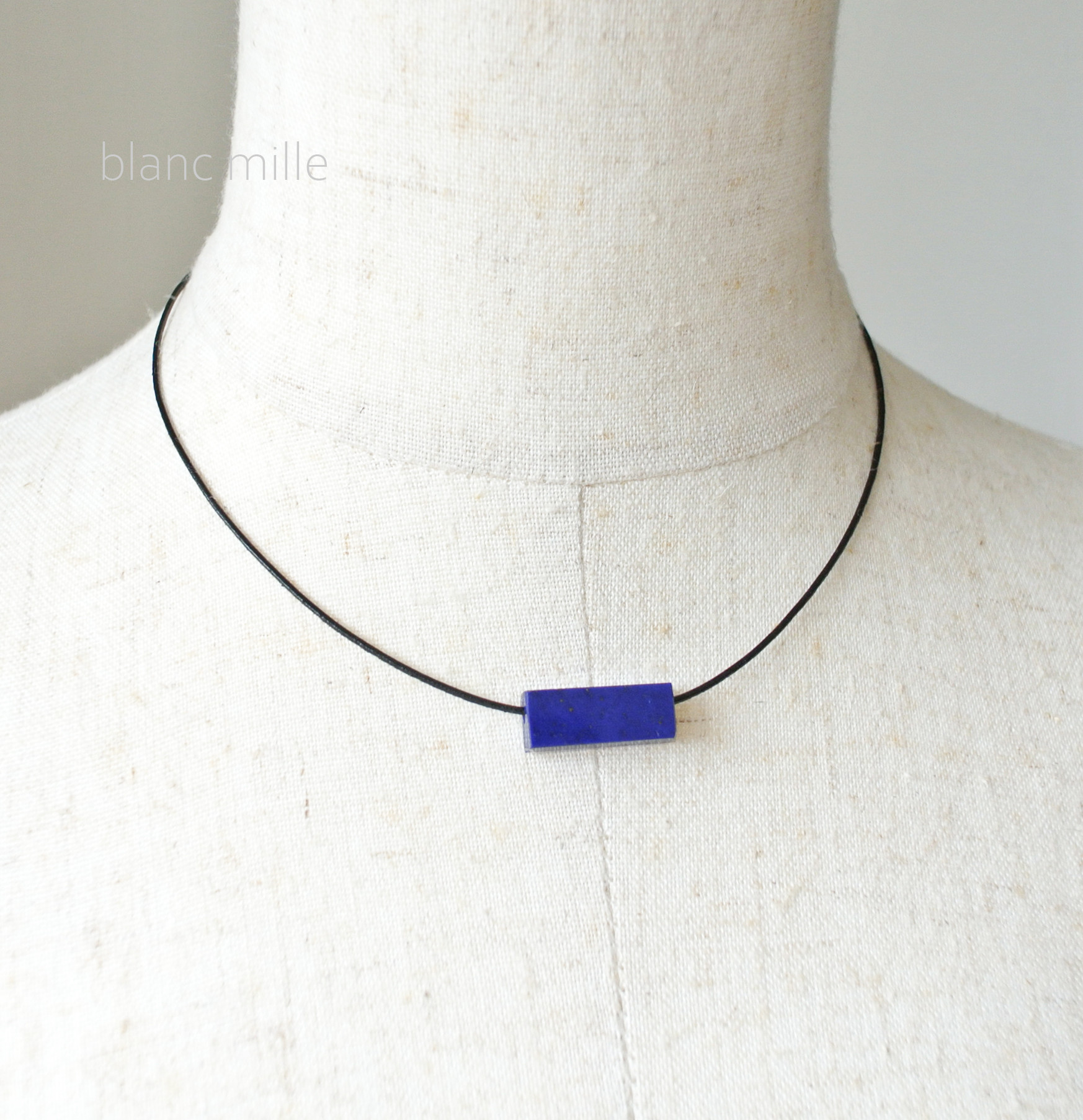 No.1934○*ラピスラズリ 革紐ネックレス○*K18 シンプル ラピス レザーチョーカー 皮ひもアクセサリー