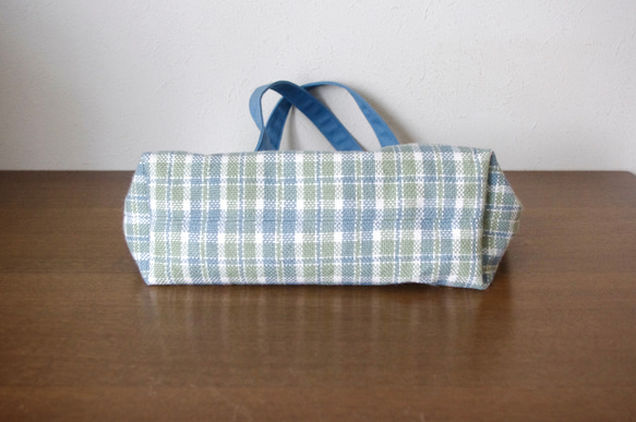 麻糸の手織り　チェックトートバッグ(B5サイズ) 3枚目の画像