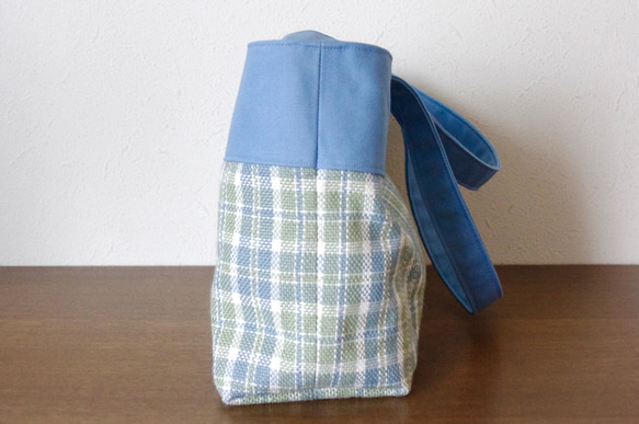 麻糸の手織り　チェックトートバッグ(B5サイズ) 4枚目の画像