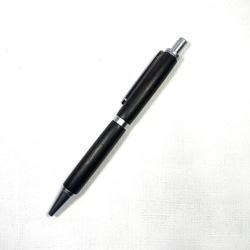 銘木アフリカンブラックのボールペン（ノック式） 2枚目の画像