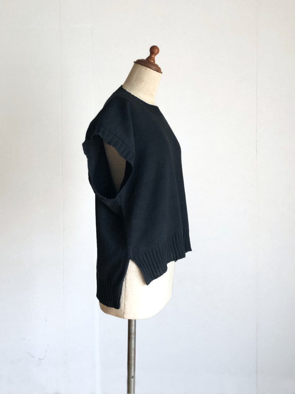 黒のベスト　春夏用　綿100％ 4枚目の画像