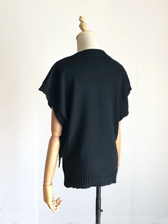 黒のベスト　春夏用　綿100％ 5枚目の画像