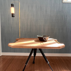 キャンプに最適！真鍮とブラックチェリーの三脚テーブル サイド