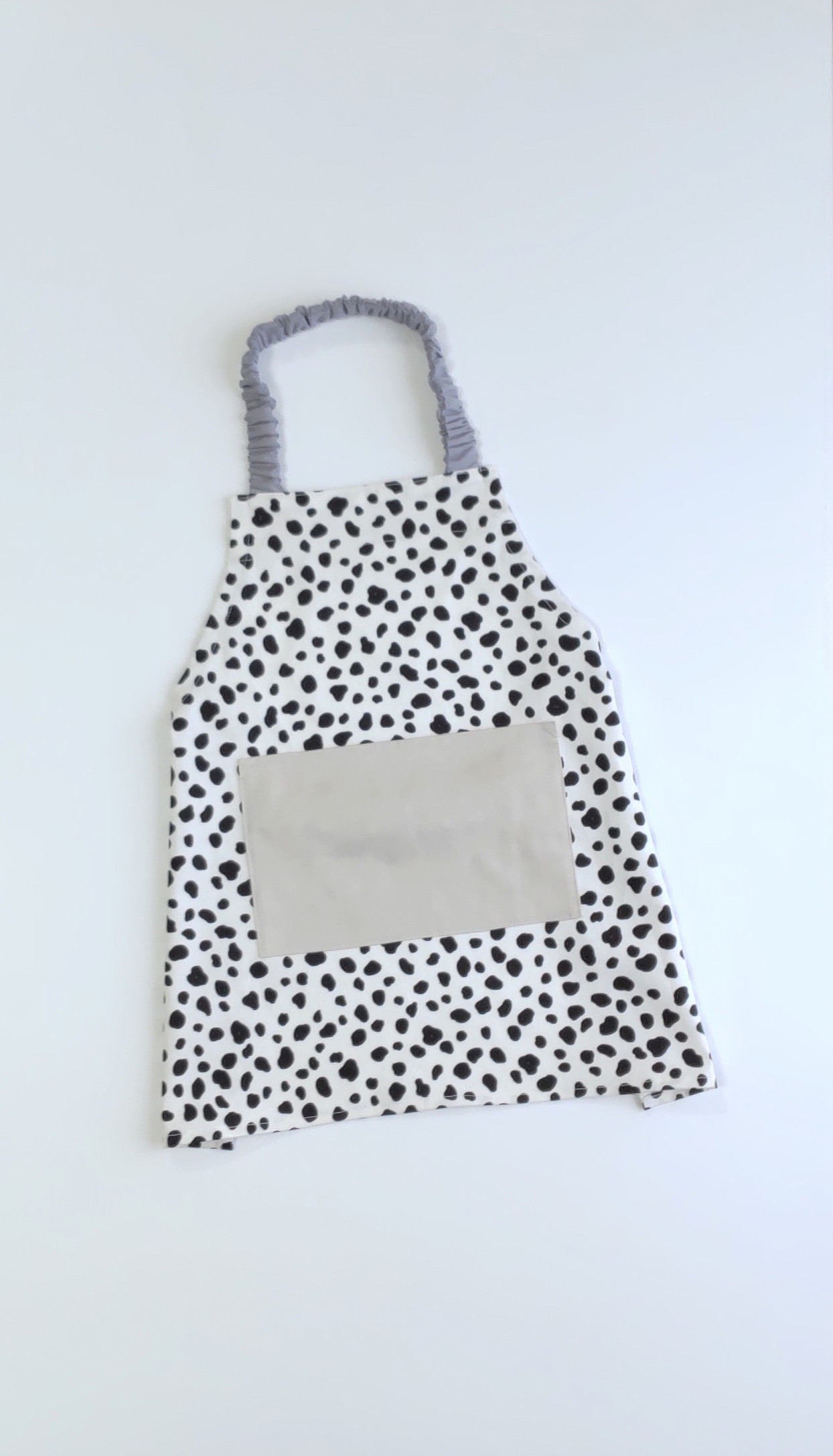 再販】90〜100センチ☆キッズエプロン(ダルメシアン) 雑貨・その他 m