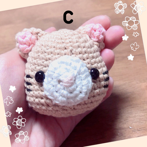 あみぐるみ 三毛猫ちゃん コロコロおチビ ストラップ - メルカリ