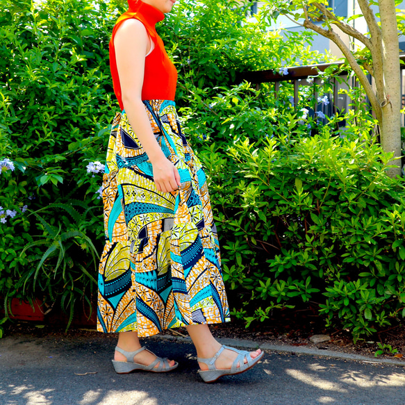アフリカンプリント　ティアードスカート　夏色コーディネイト ウエスト調整可 4枚目の画像
