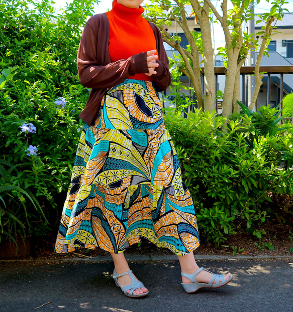 アフリカンプリント　ティアードスカート　夏色コーディネイト ウエスト調整可 5枚目の画像