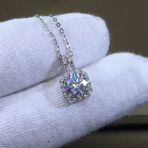 newデザイン 】輝くモアサナイトダイヤモンドネックレス