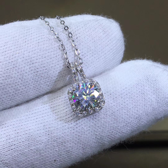 newデザイン】輝くモアサナイト ダイヤモンド ネックレス k18WG  