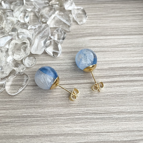 2種類〉紫陽花の球体ピアス ピアス（スタッド・一粒） 福まる 通販