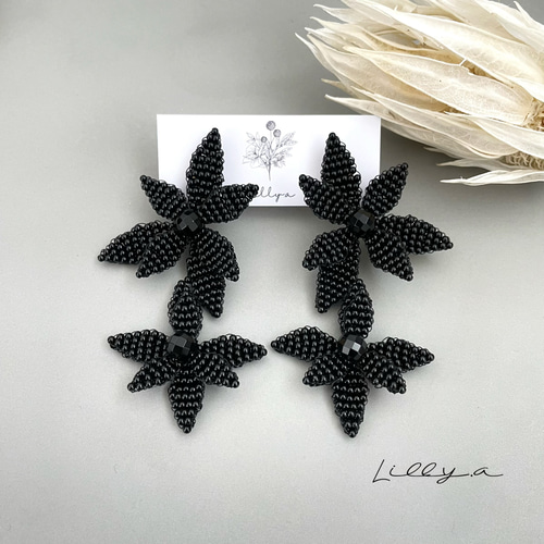 特集掲載】〈35〉ブラックフラワーイヤリング （ピアス ウェディング