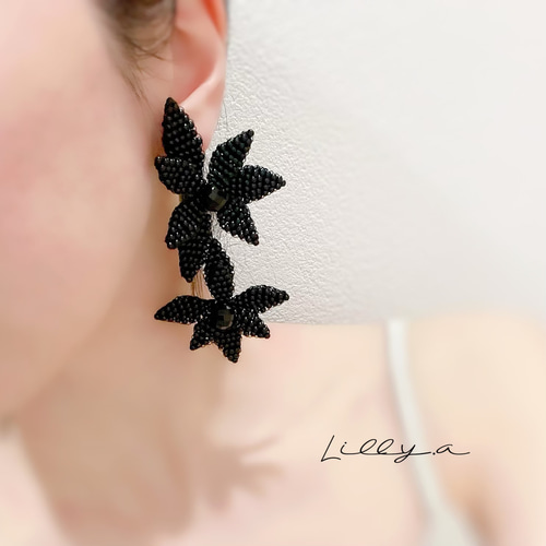 特集掲載】〈35〉ブラックフラワーイヤリング （ピアス ウェディング