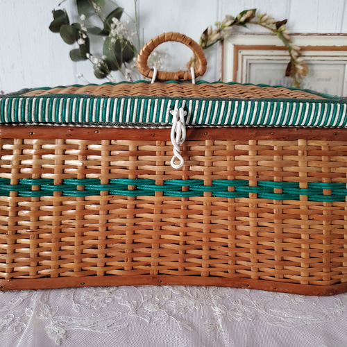 フランス蚤の市 チェコスロバキア パニエ型お裁縫箱 その他