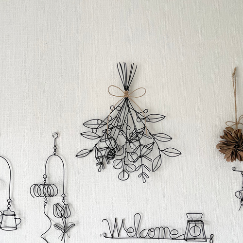 ワイヤークラフト♡お花と葉っぱのスワッグ ワイヤークラフト♡お花と葉っぱのスワッグ