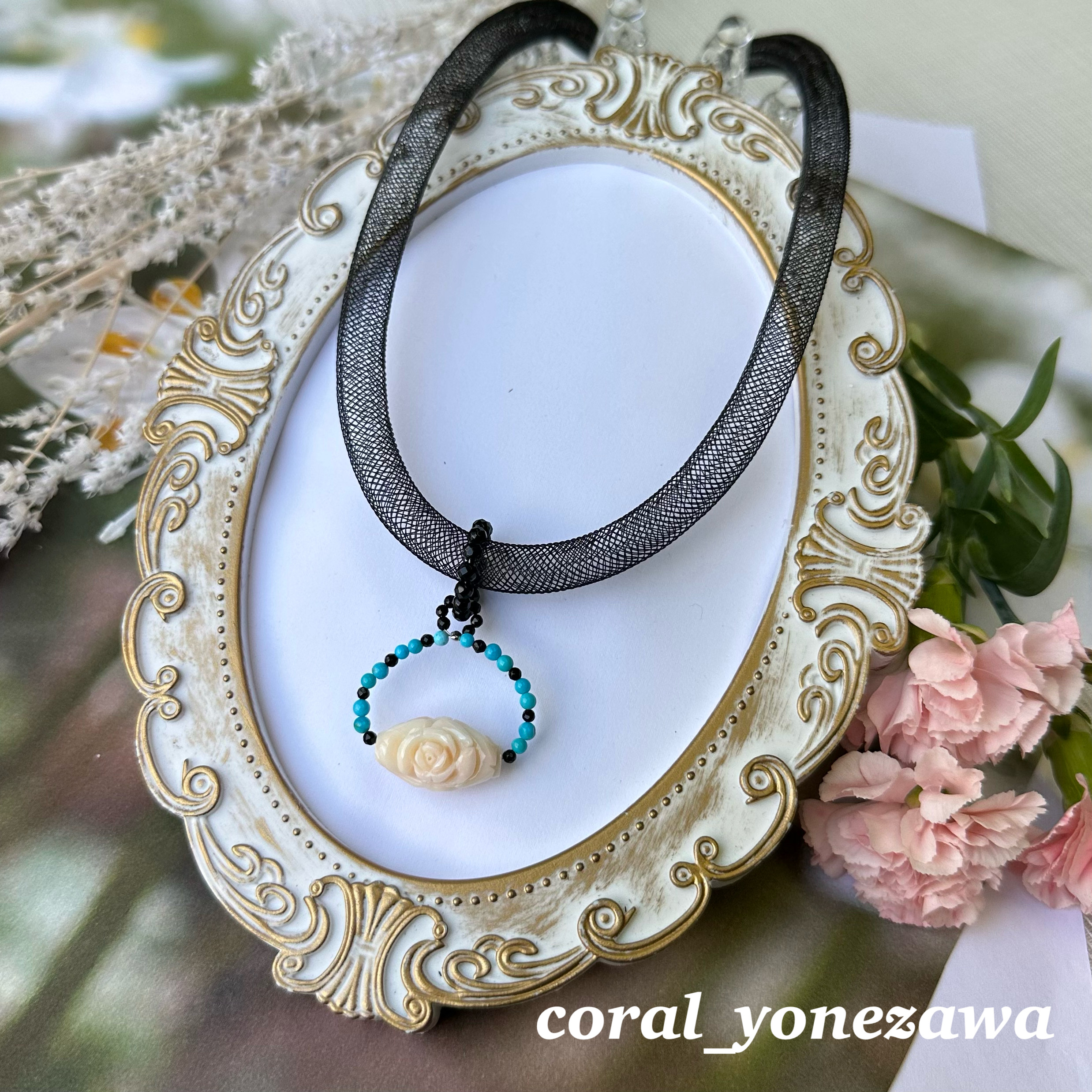 珊瑚、薔薇両面彫り、オリジナルデザイントップ　メッシュネックレス付き　R50527H2