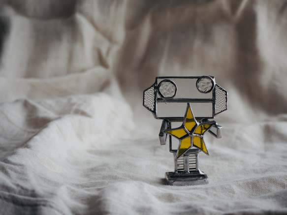 「STAR⭐︎」　stainedglass　ロボットオブジェ 3枚目の画像