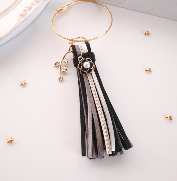 カメリア／リーフ タッセルチャーム✩バッグチャーム バッグチャーム