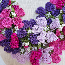 お花のチョーカー　oya刺繍　パープルとピンクで襟元に華やかさと可憐さをプラス　チョーカー80 5枚目の画像
