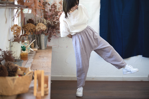 Linen＆OrganicCotton　Wガーゼゆったりパンツ【ラベンダー染め】 2枚目の画像