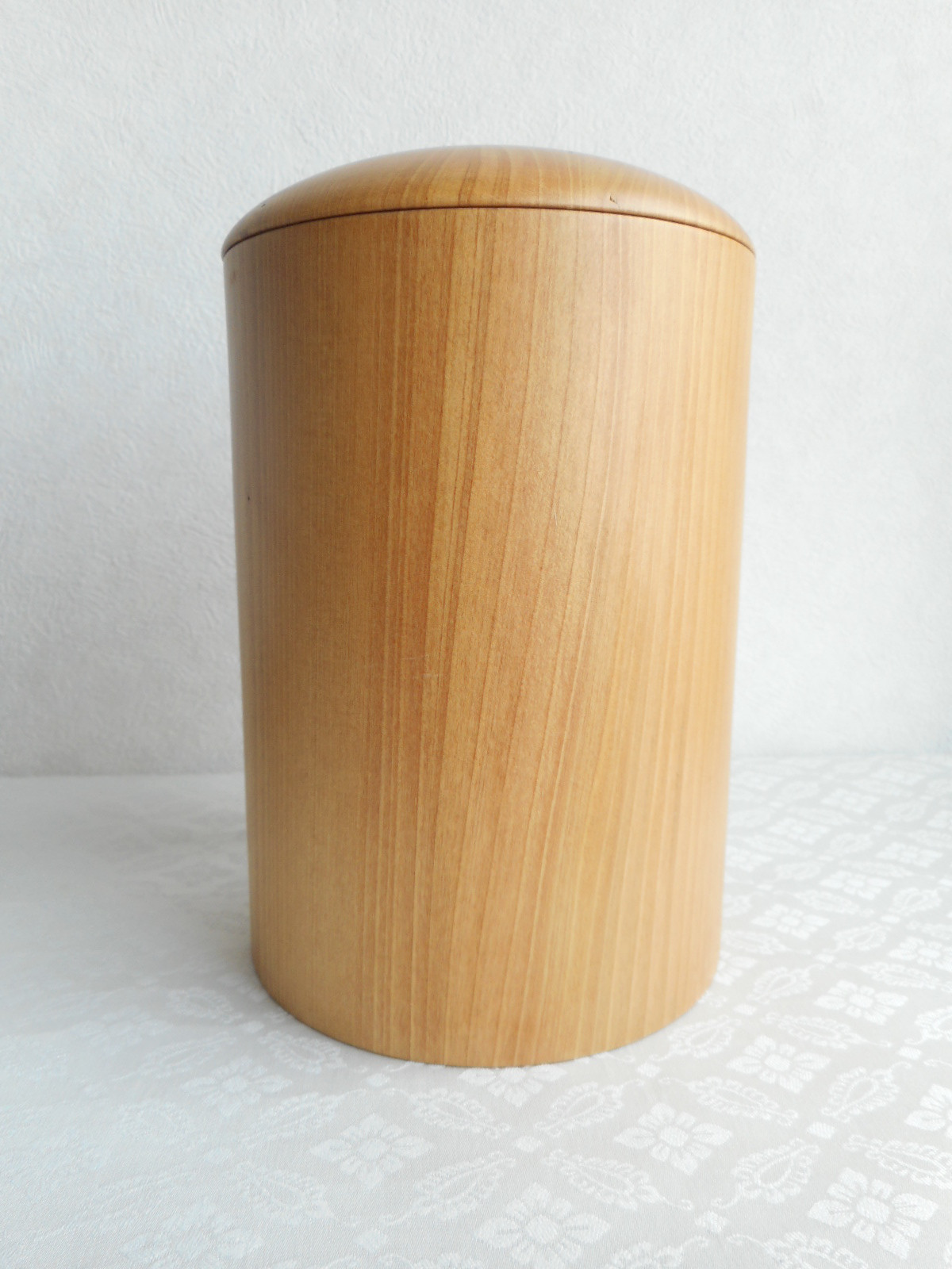 動物用お骨入れ　槇製  桐箱付き　樹木葬に