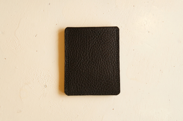 猫のアップリケが可愛い シボ入り牛革製 差し込みタイプ カードケース CC2N056 ブラック×ピンク カード入れ 6枚目の画像
