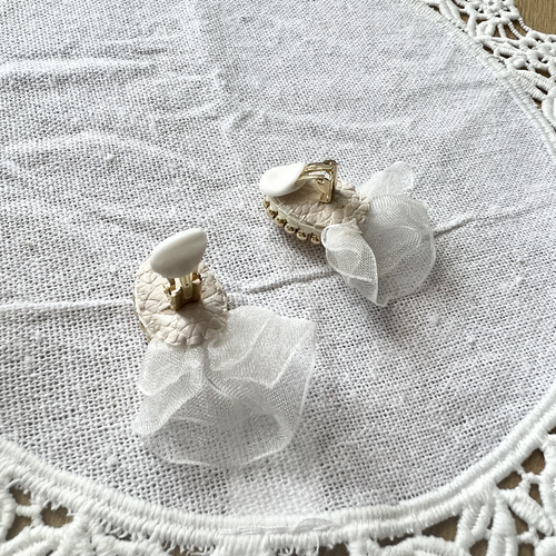 ビーズ刺繍 イヤリング feminine】ビーズ刺繍アクセサリー