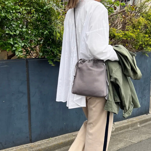 美品○TOD'S サーカス エレファント ショルダーバッグ レザー グレー