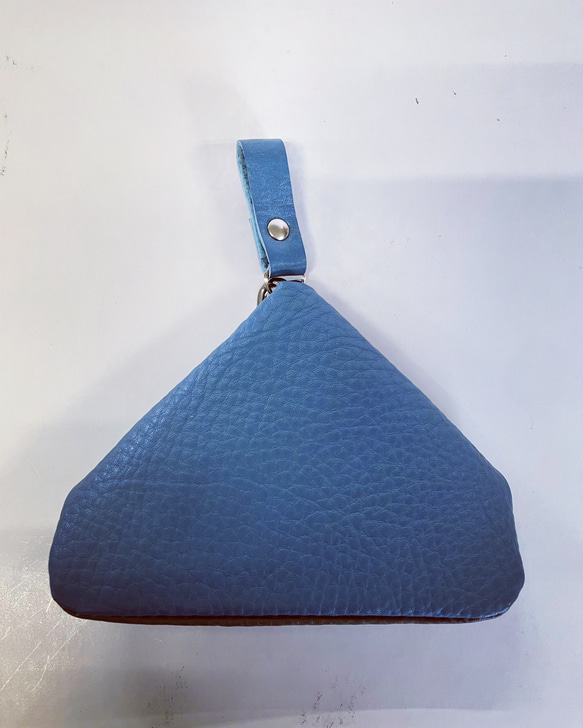 Dog ear coin case〜犬の耳の様な可愛いフォルムのコインケース〜(姫路レザー) 2枚目の画像