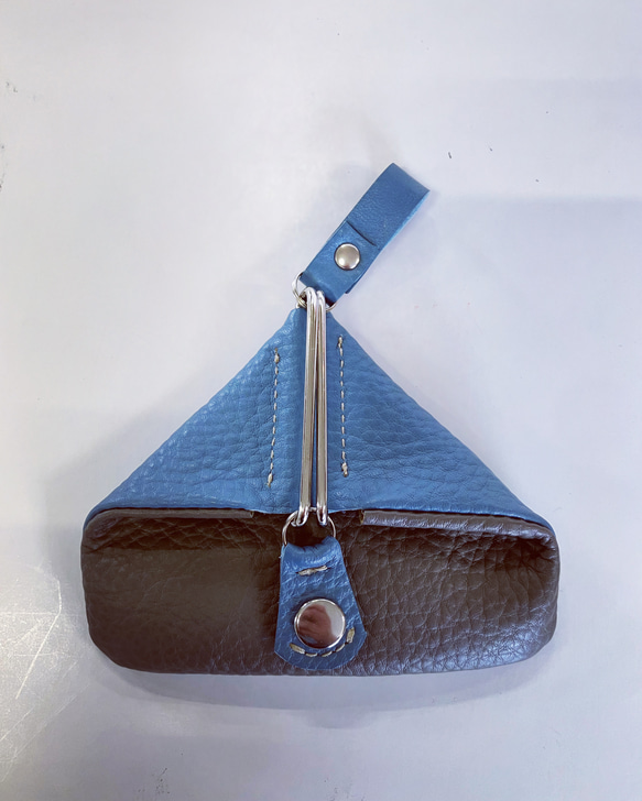 Dog ear coin case〜犬の耳の様な可愛いフォルムのコインケース〜(姫路レザー) 1枚目の画像