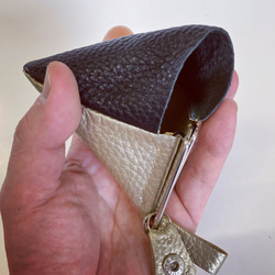 Dog ear coin case〜犬の耳の様な可愛いフォルムのコインケース〜(姫路レザー) 4枚目の画像